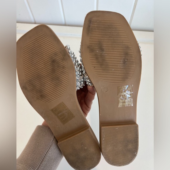 Sandals - Picture 3 of 3